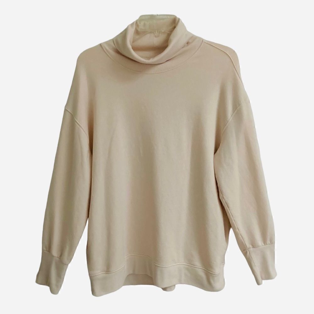 Athleta Balance‎ Cinch turtleneck cream pull over sweatshirt L